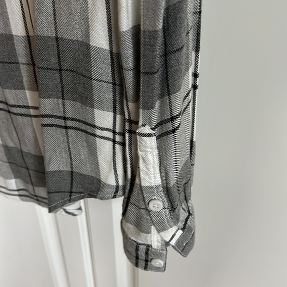 Beach lunch lounge long sleeve wrap shirt - Picture 6 of 8